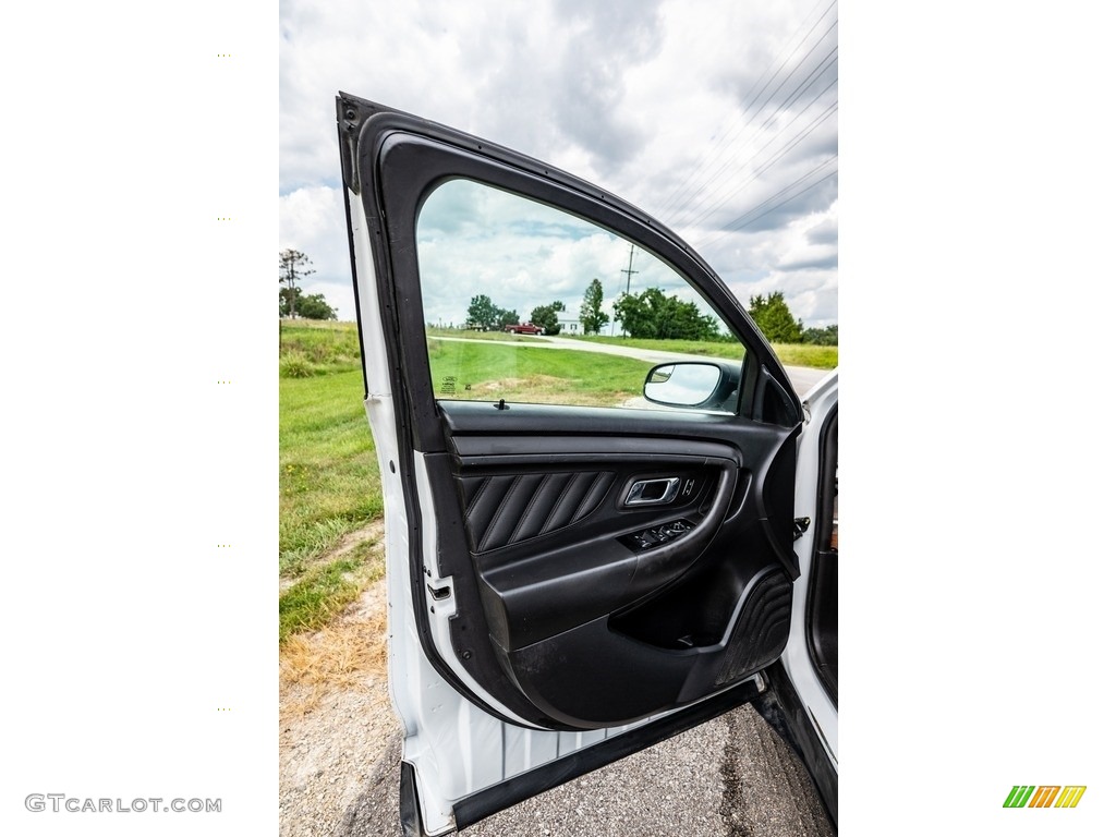 2013 Taurus Police Interceptor AWD - Oxford White / Charcoal Black photo #20