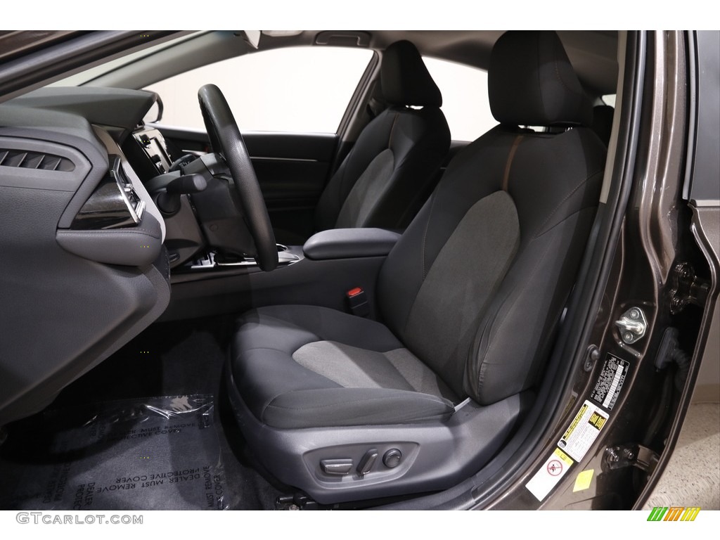 2018 Camry LE - Brownstone / Black photo #5