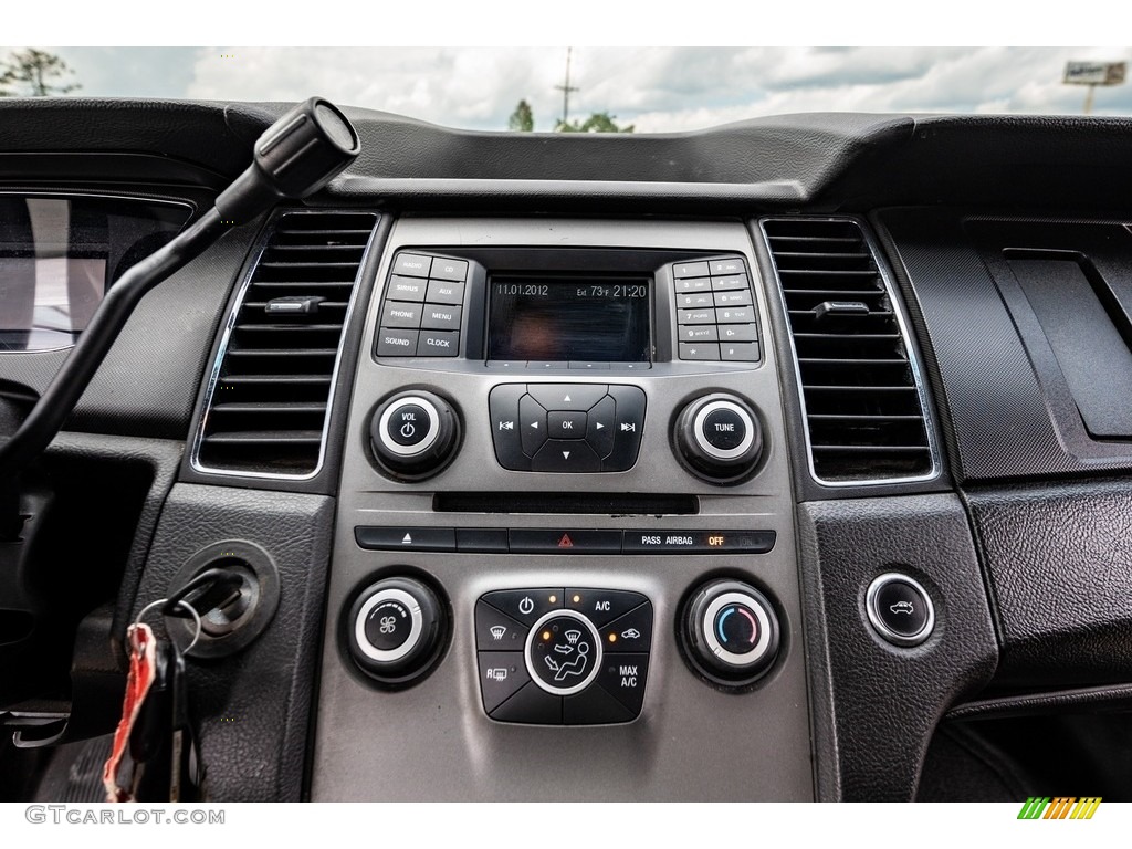 2013 Taurus Police Interceptor AWD - Oxford White / Charcoal Black photo #30