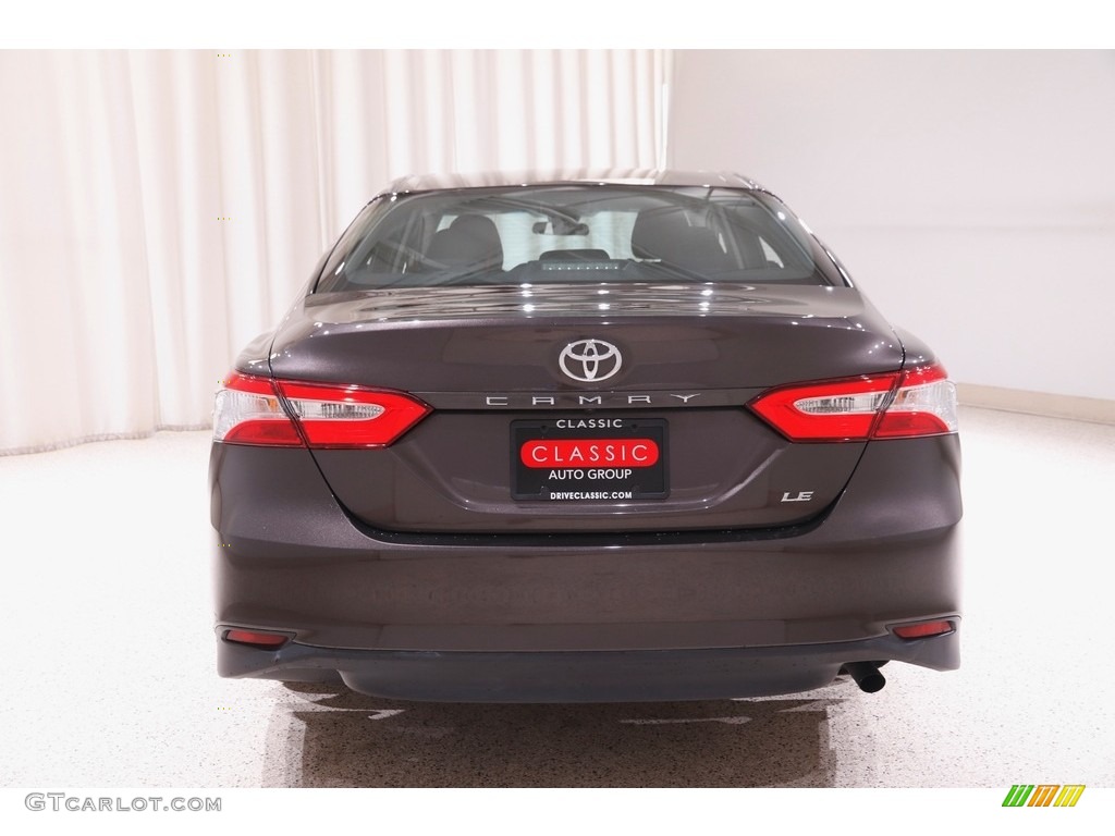 2018 Camry LE - Brownstone / Black photo #17