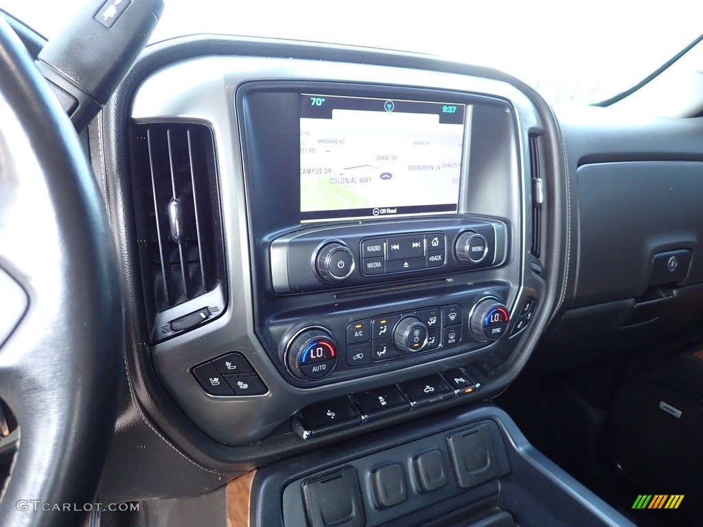 2018 Chevrolet Silverado 2500HD LTZ Crew Cab 4x4 Controls Photos