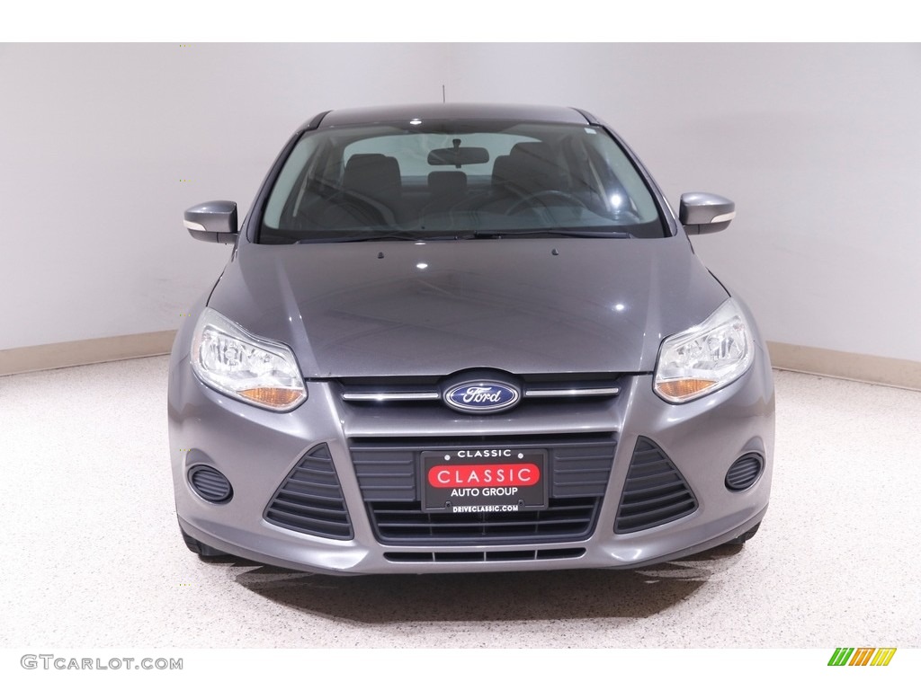 2014 Focus SE Sedan - Sterling Gray / Charcoal Black photo #2