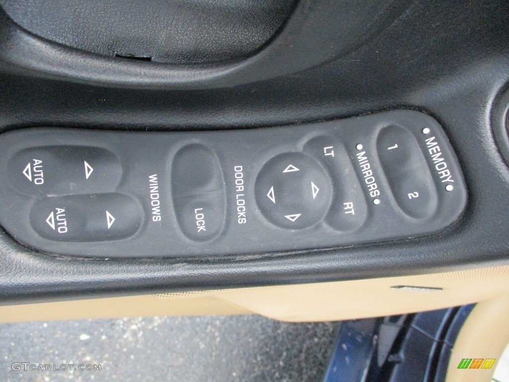 2000 Corvette Convertible - Navy Blue Metallic / Light Oak photo #11