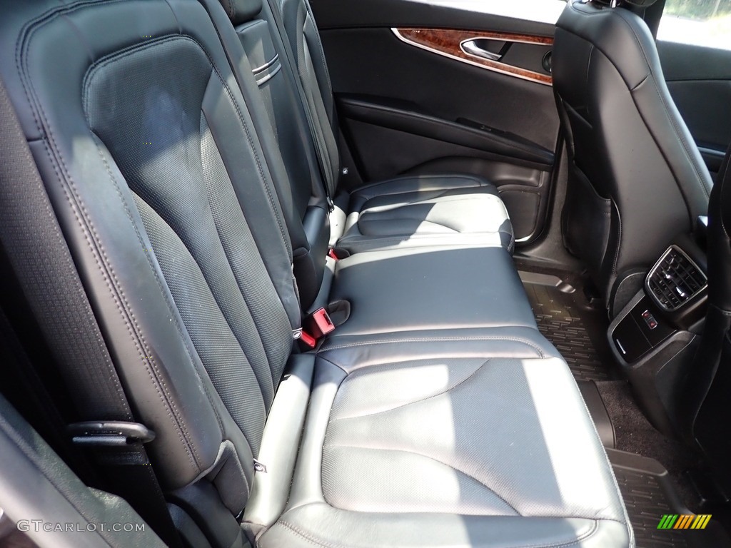 2020 Lincoln Nautilus Reserve AWD Rear Seat Photo #142624759