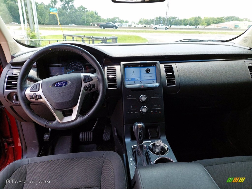 2018 Ford Flex SEL Dashboard Photos