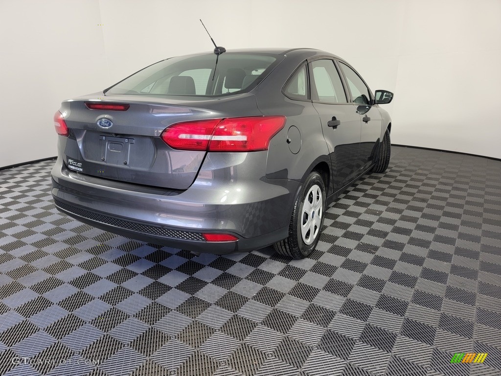 2017 Focus S Sedan - Magnetic / Charcoal Black photo #9