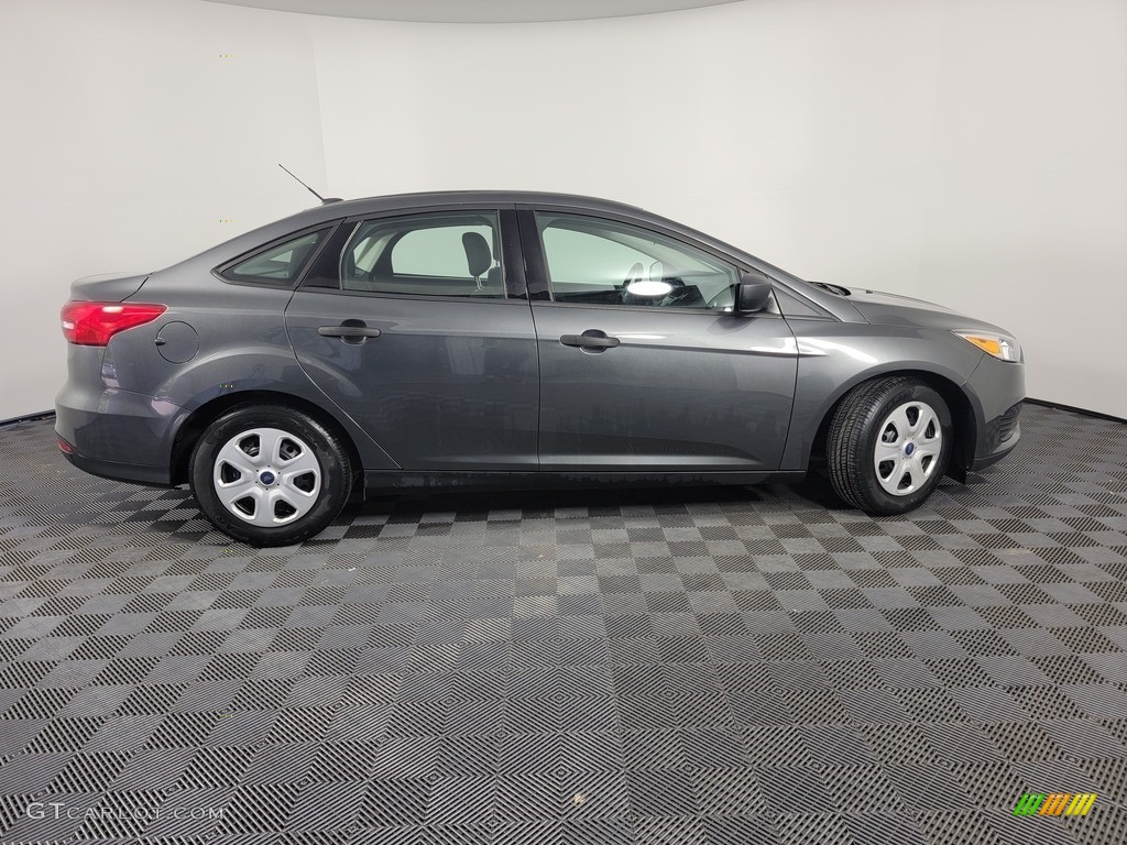 2017 Focus S Sedan - Magnetic / Charcoal Black photo #10