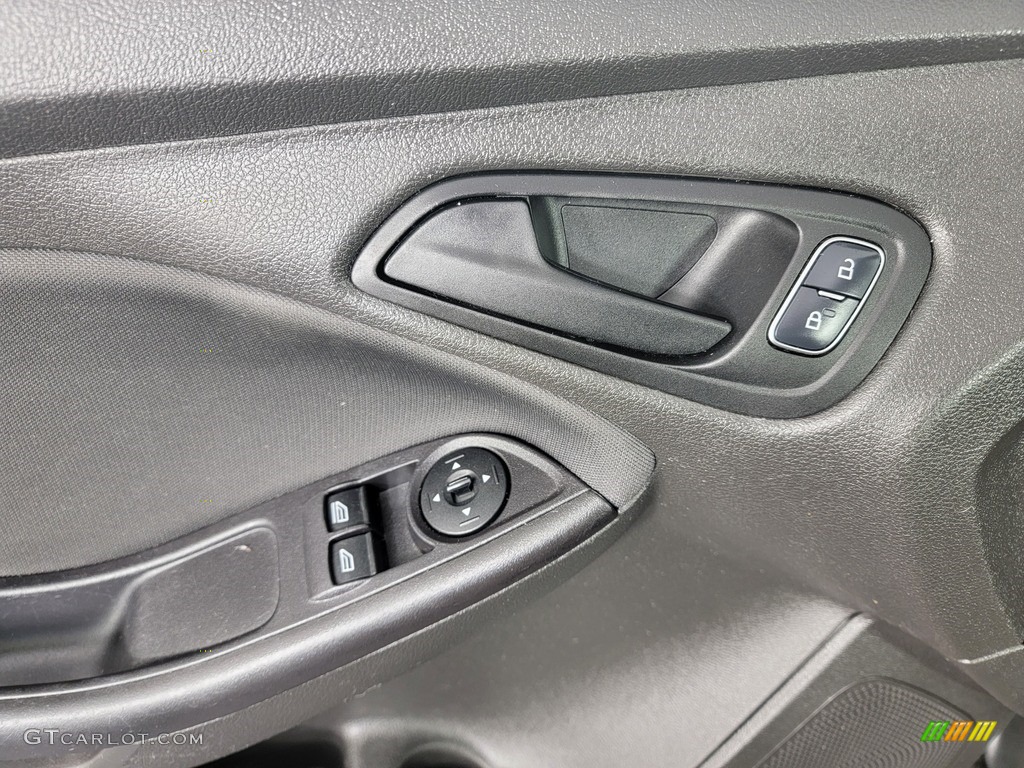 2017 Focus S Sedan - Magnetic / Charcoal Black photo #15
