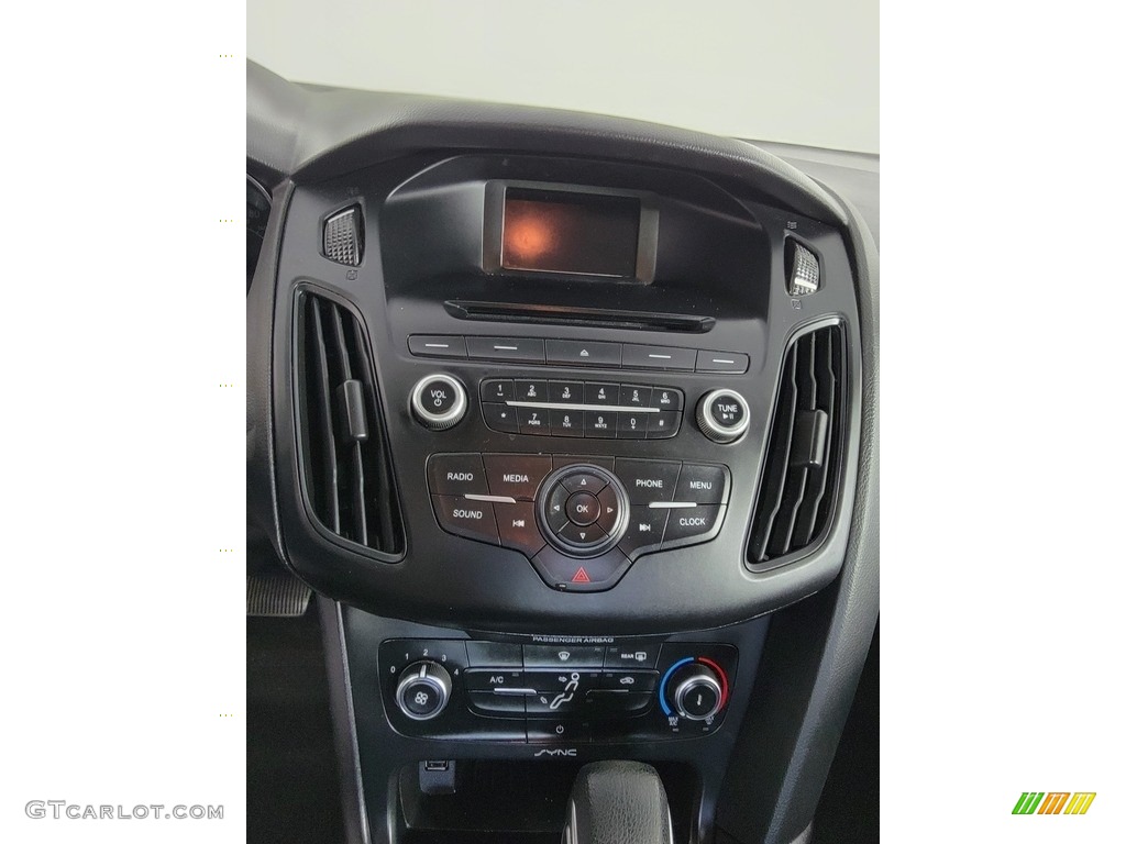 2017 Focus S Sedan - Magnetic / Charcoal Black photo #21