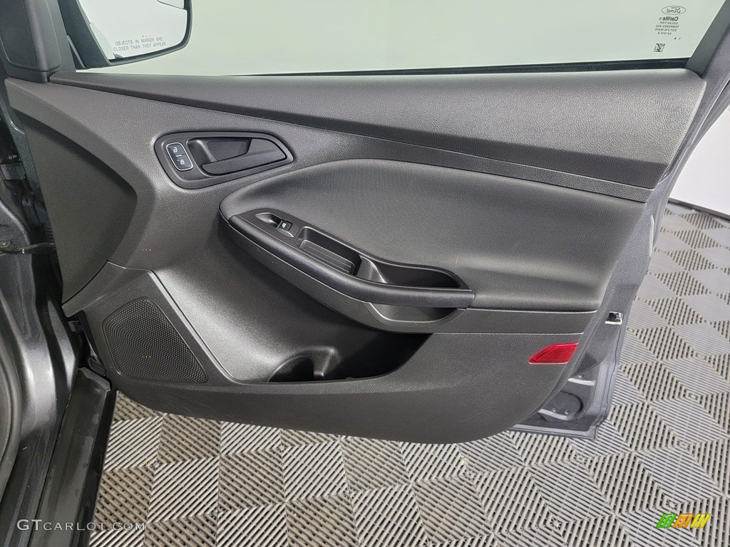 2017 Focus S Sedan - Magnetic / Charcoal Black photo #27