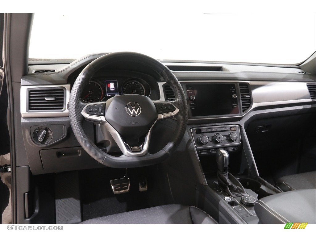 2020 Volkswagen Atlas Cross Sport SE Technology 4Motion Dashboard Photos