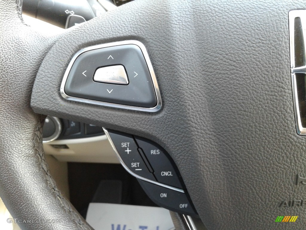 2019 Lincoln MKC FWD Cappuccino Steering Wheel Photo #142635137