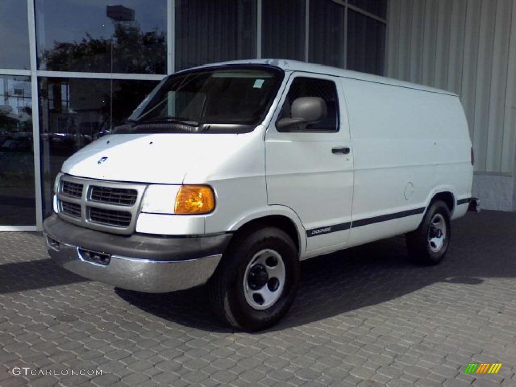 2003 Ram Van 1500 Commercial - Bright White / Dark Slate Gray photo #3