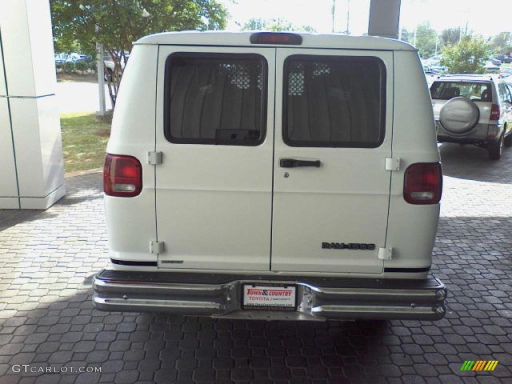2003 Ram Van 1500 Commercial - Bright White / Dark Slate Gray photo #5