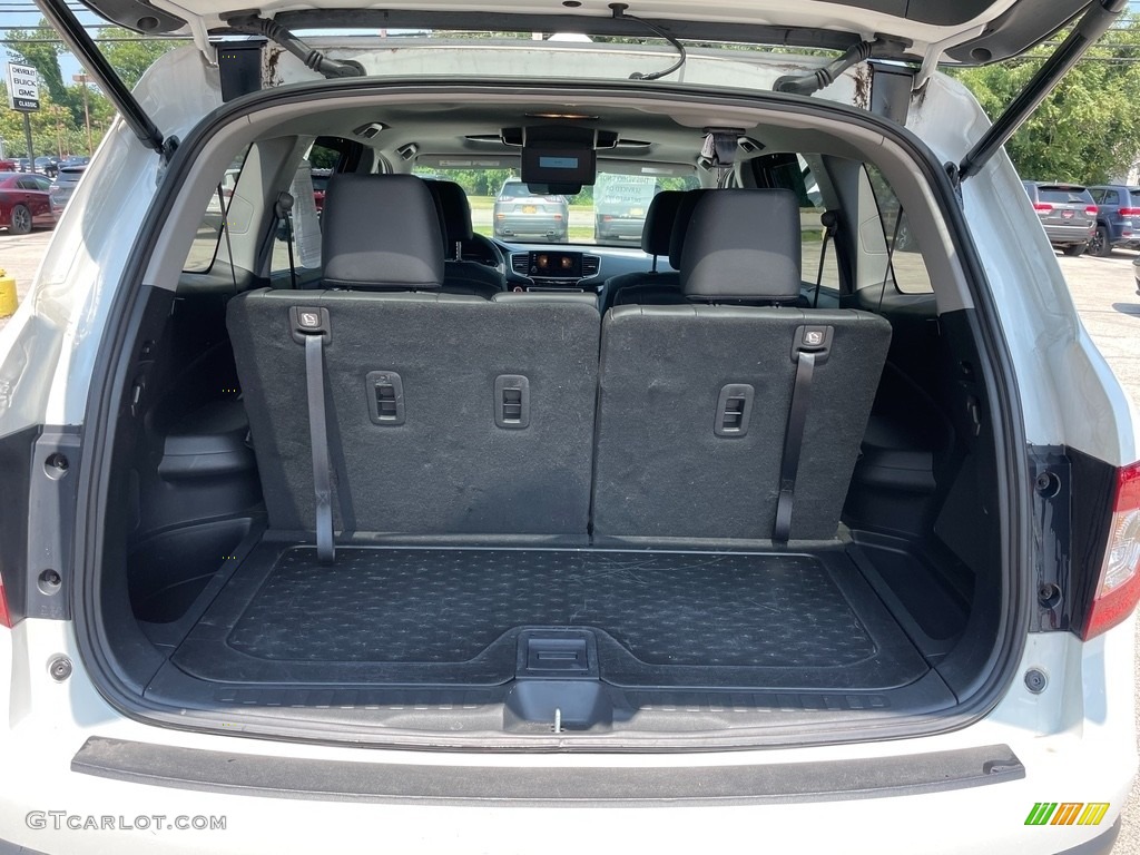 2021 Honda Pilot Touring AWD Trunk Photos