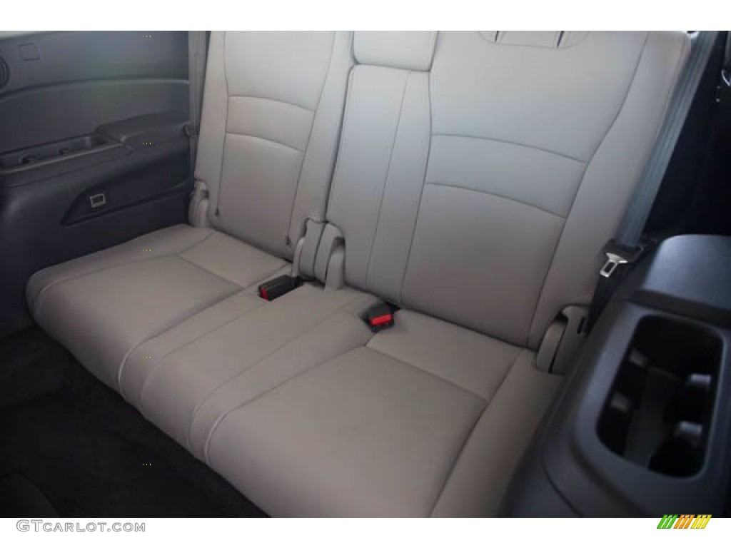 Gray Interior 2018 Honda Pilot EX-L Photo #142639082