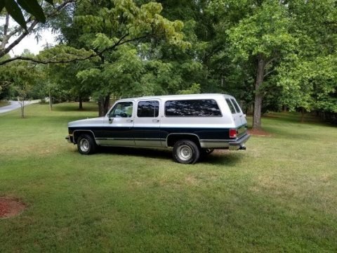 1989 Chevrolet Suburban 1500 Data, Info and Specs