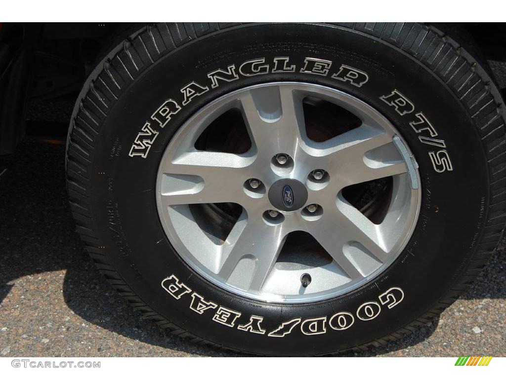 2005 Explorer Sport Trac XLT - Bright Red / Medium Dark Flint photo #16