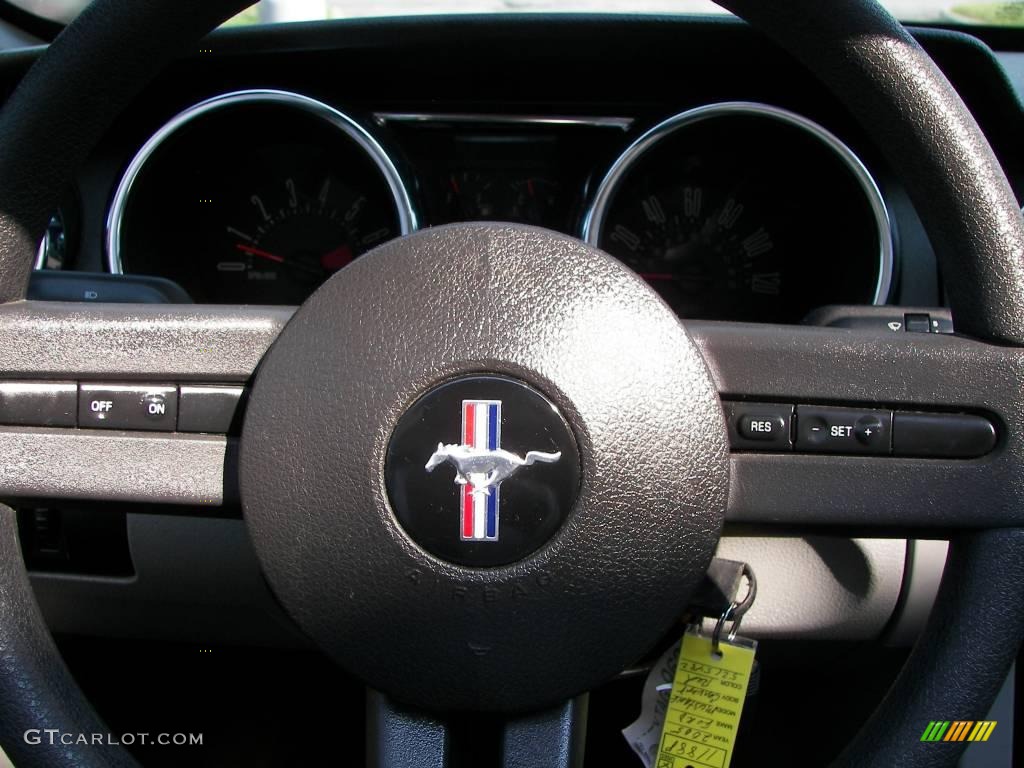2005 Mustang V6 Deluxe Convertible - Redfire Metallic / Light Graphite photo #12