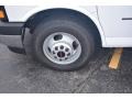 2018 GMC Savana Cutaway 3500 Commercial Moving Truck Wheel and Tire Photo