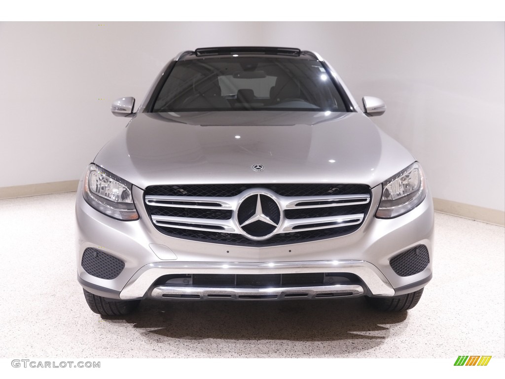2019 GLC 300 4Matic - Mojave Silver Metallic / Black photo #2