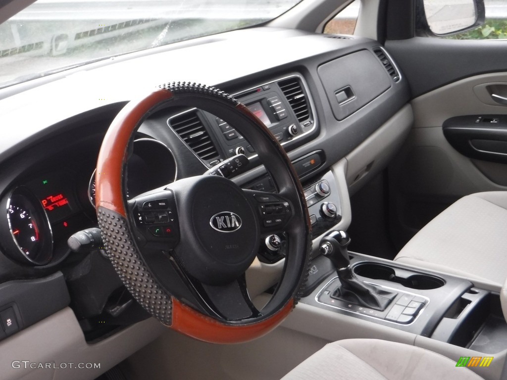 2016 Sedona LX - Venetian Red / Gray photo #16
