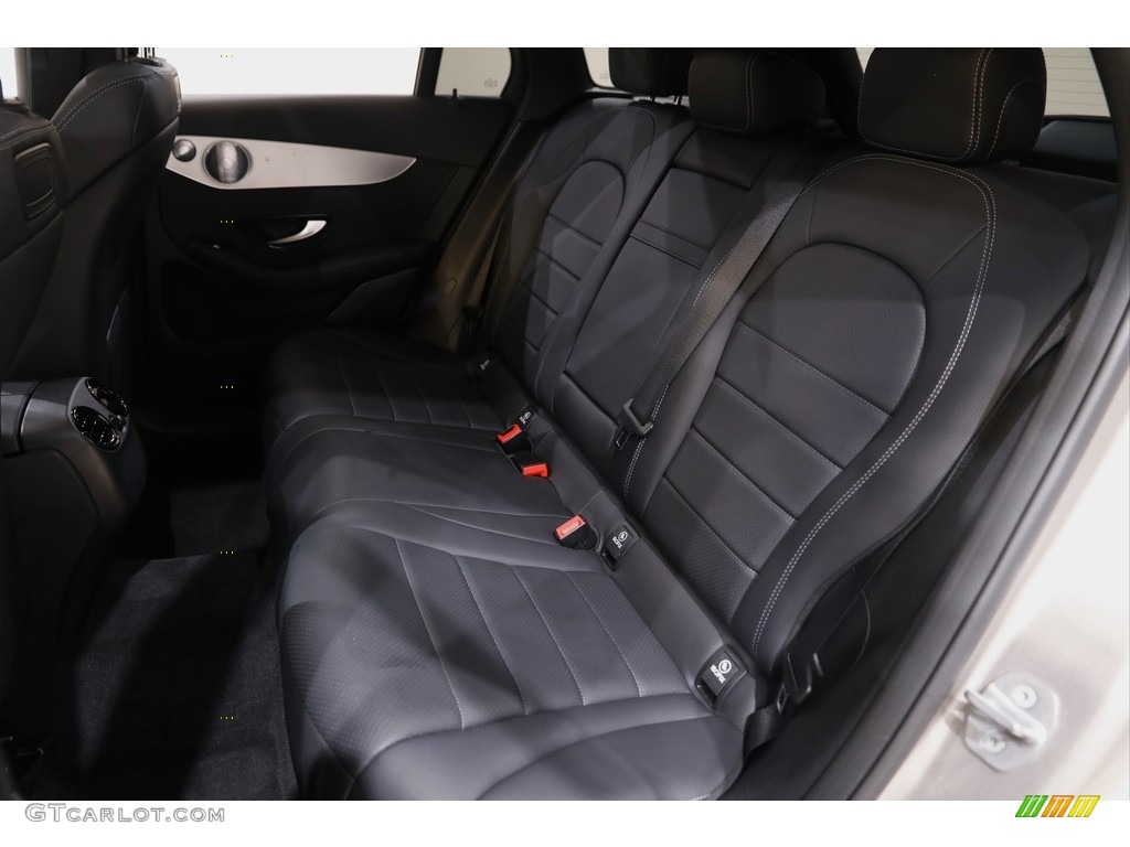 2019 GLC 300 4Matic - Mojave Silver Metallic / Black photo #18