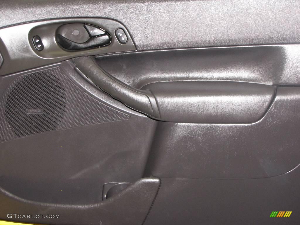 2006 Focus ZX3 SES Hatchback - Screaming Yellow / Charcoal/Charcoal photo #9