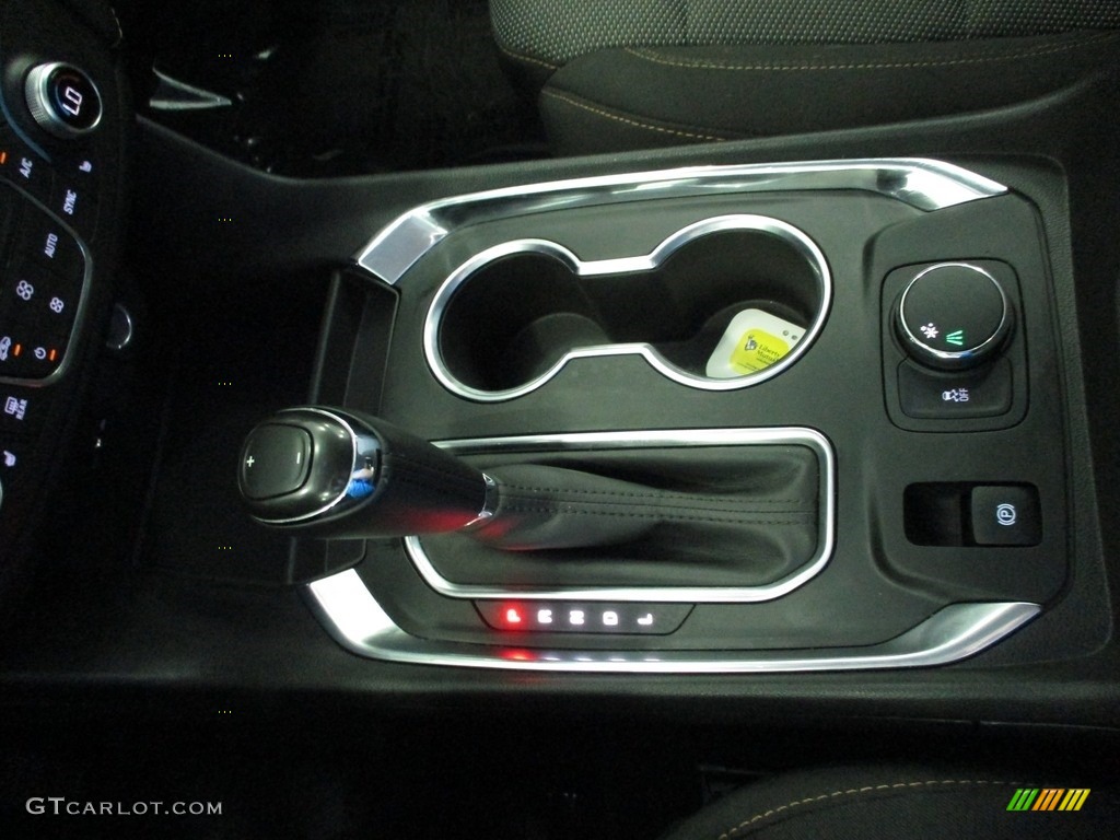 2019 Traverse LT - Black Current Metallic / Jet Black photo #33