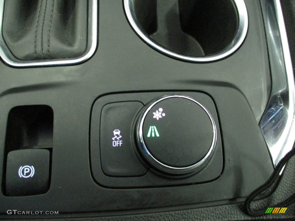 2019 Traverse LT - Black Current Metallic / Jet Black photo #34