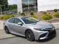 Front 3/4 View of 2021 Camry SE