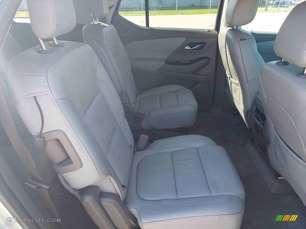 Dark Atmosphere/Medium Ash Gray Interior 2018 Chevrolet Traverse LT Photo #142652884