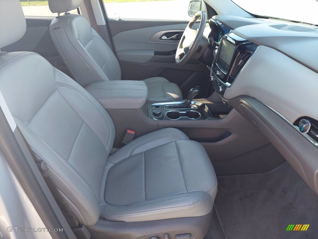 Dark Atmosphere/Medium Ash Gray Interior 2018 Chevrolet Traverse LT Photo #142652947