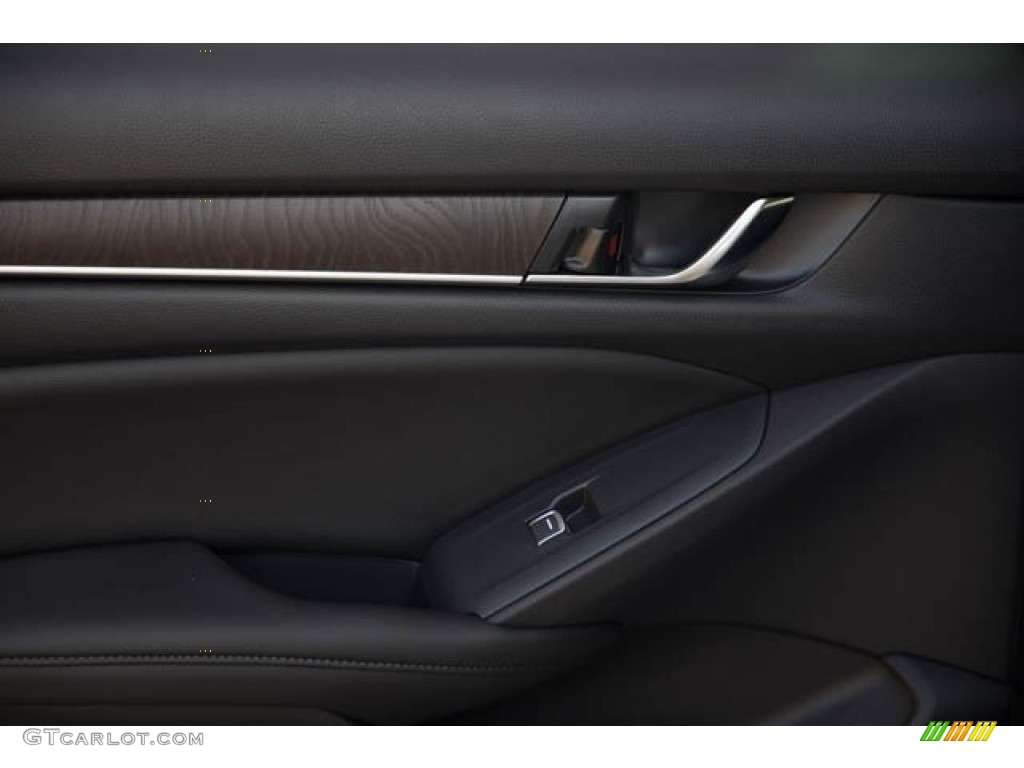 2021 Accord EX-L - Platinum White Pearl / Black photo #35