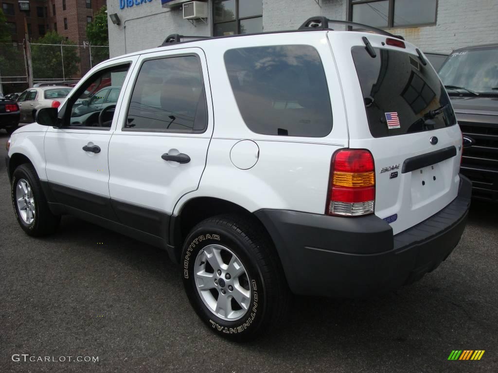 2007 Escape XLT V6 4WD - Oxford White / Medium/Dark Flint photo #7