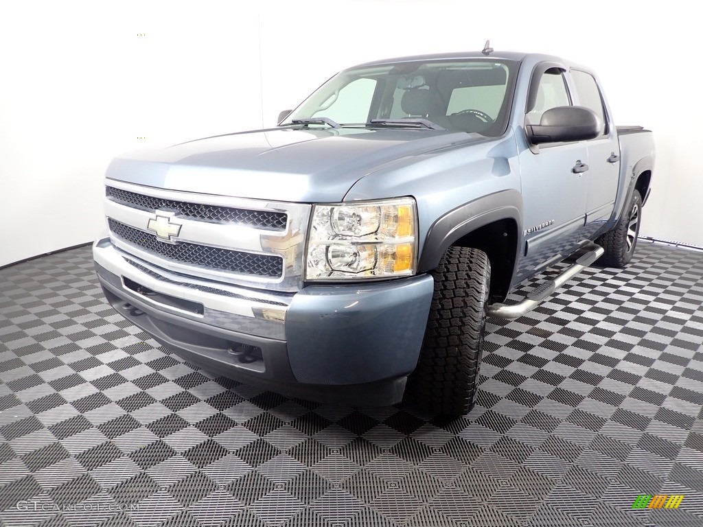 2009 Silverado 1500 LT Crew Cab 4x4 - Graystone Metallic / Ebony photo #4