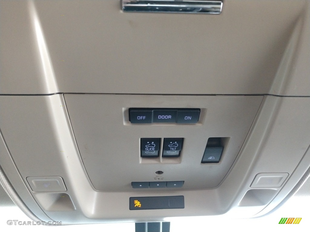 2016 Chevrolet Silverado 1500 LTZ Crew Cab 4x4 Controls Photo #142657799