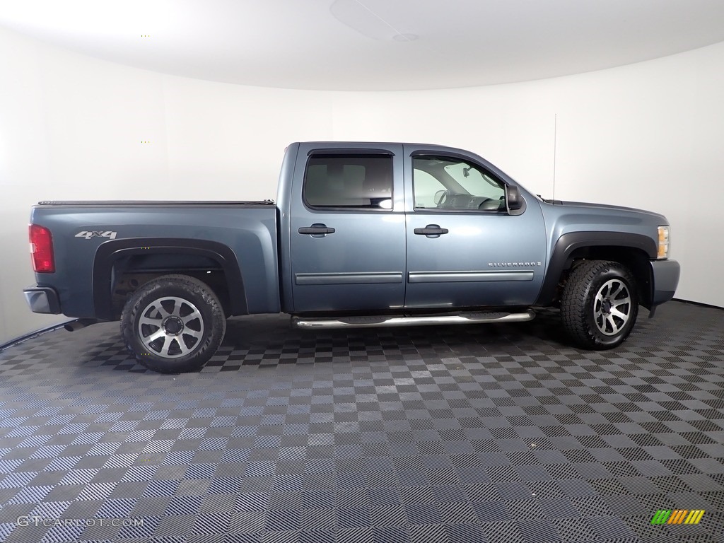 2009 Silverado 1500 LT Crew Cab 4x4 - Graystone Metallic / Ebony photo #9