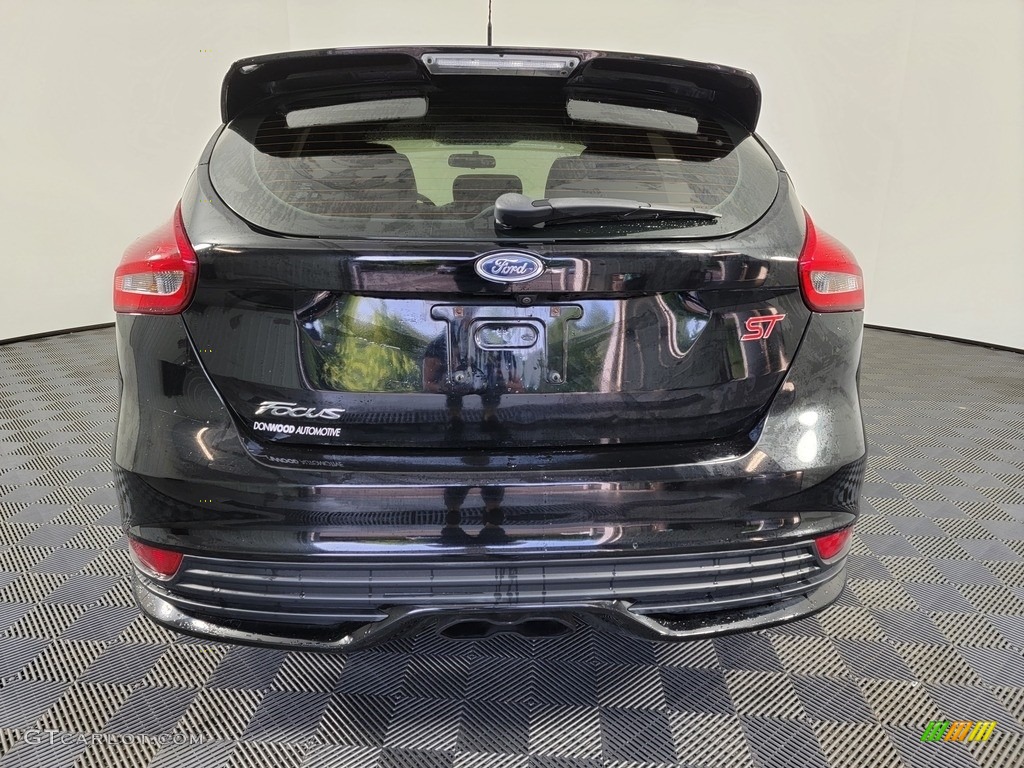 2017 Focus ST Hatch - Shadow Black / Charcoal Black photo #9