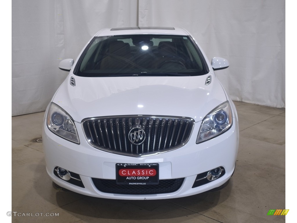 2013 Verano FWD - Summit White / Choccachino photo #4
