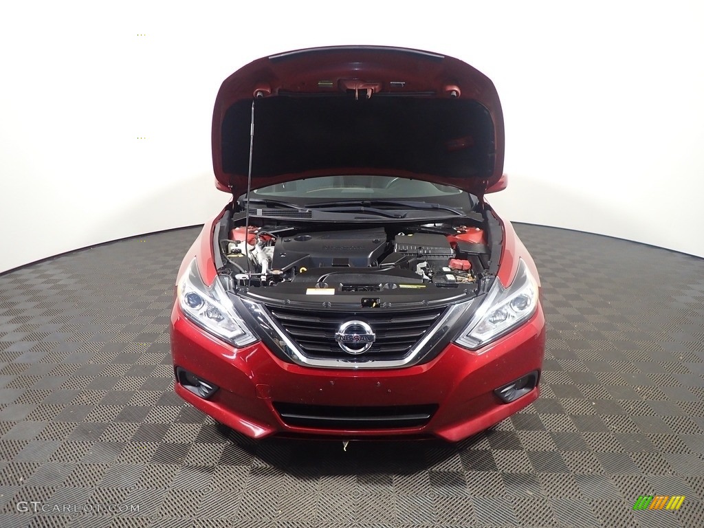 2017 Altima 2.5 SV - Cayenne Red / Charcoal photo #6