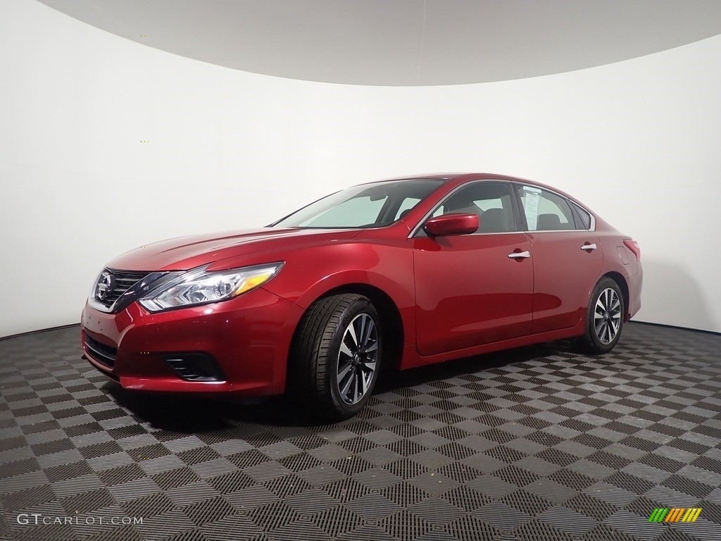 2017 Altima 2.5 SV - Cayenne Red / Charcoal photo #8