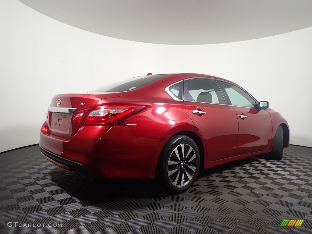 2017 Altima 2.5 SV - Cayenne Red / Charcoal photo #16