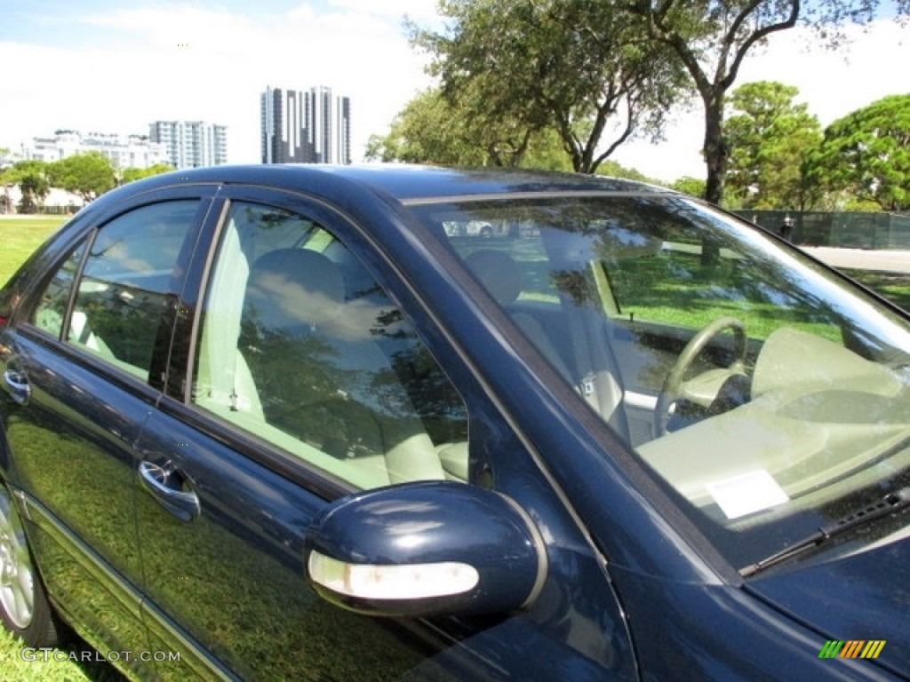 2003 C 240 Sedan - Midnight Blue / Ash photo #31