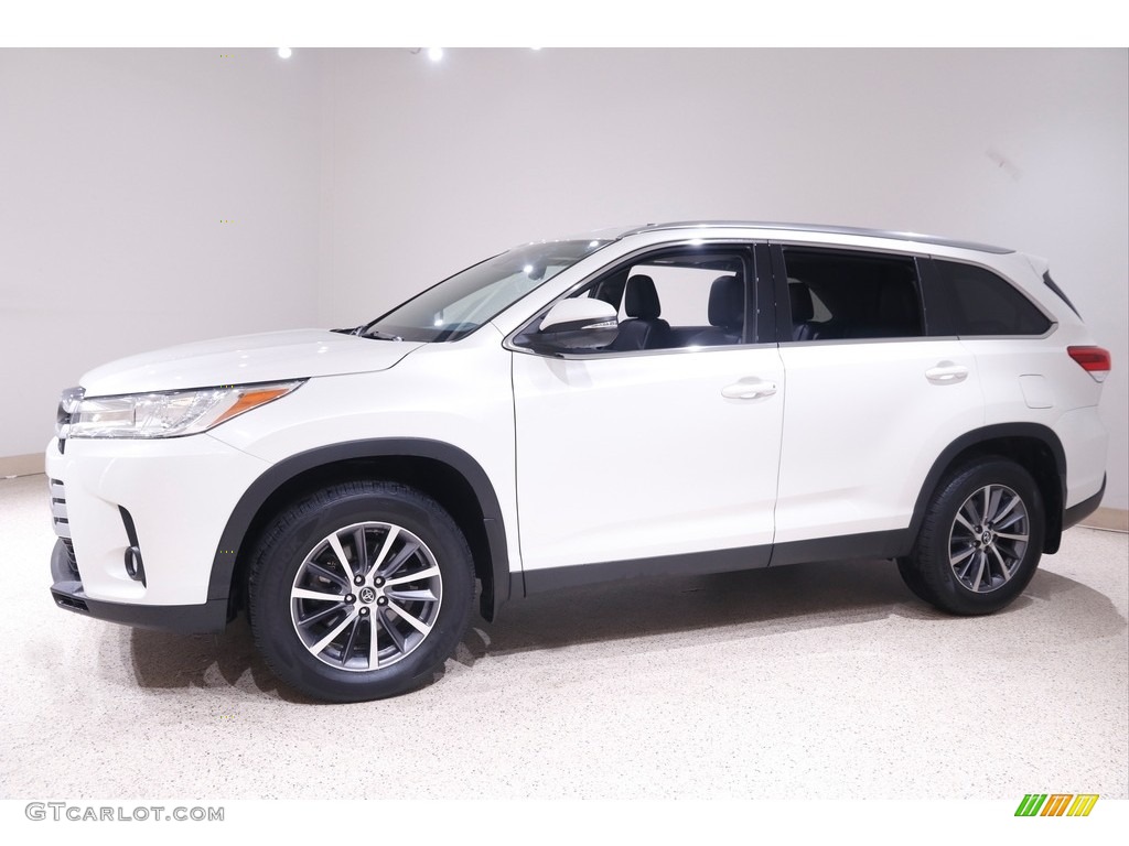 2019 Highlander XLE AWD - Blizzard Pearl White / Black photo #3