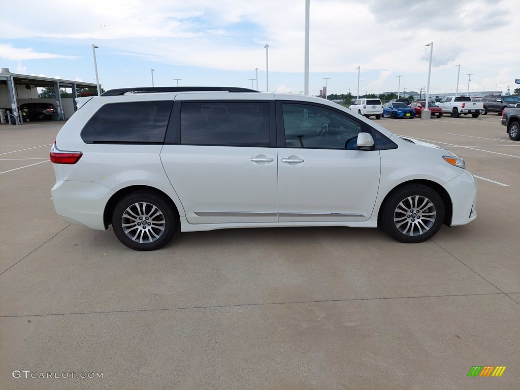 2020 Sienna XLE - Blizzard White Pearl / Ash photo #8