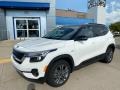 Clear White 2021 Kia Seltos S AWD