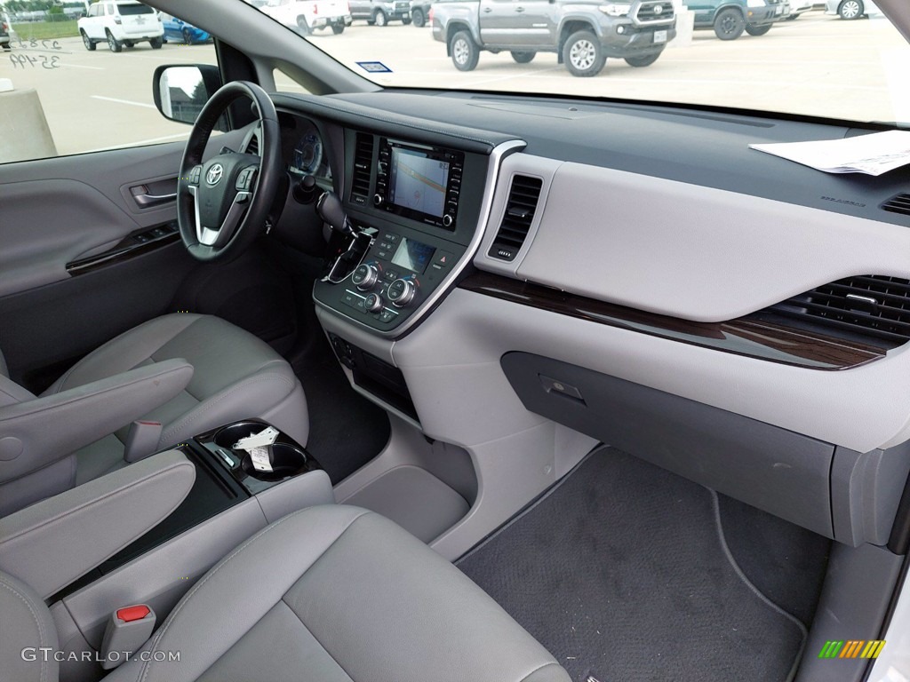 2020 Sienna XLE - Blizzard White Pearl / Ash photo #28