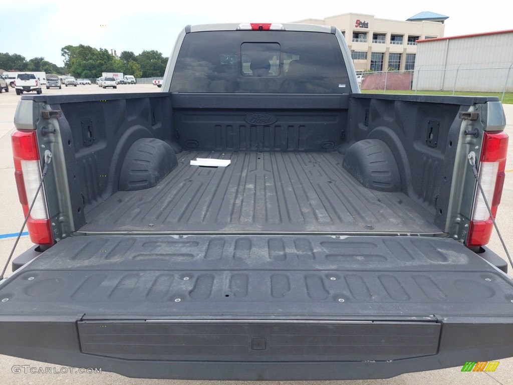 2019 F250 Super Duty Platinum Crew Cab 4x4 - Silver Spruce / Black photo #26