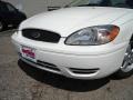 Vibrant White - Taurus SES Sedan Photo No. 9